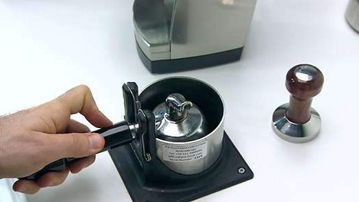 Dissipateur électrique Pro-Fondi pour le nettoyage des marcs de café